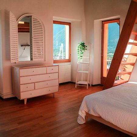 Cadenazzo Wisteria House - Holiday Apartment מראה חיצוני תמונה