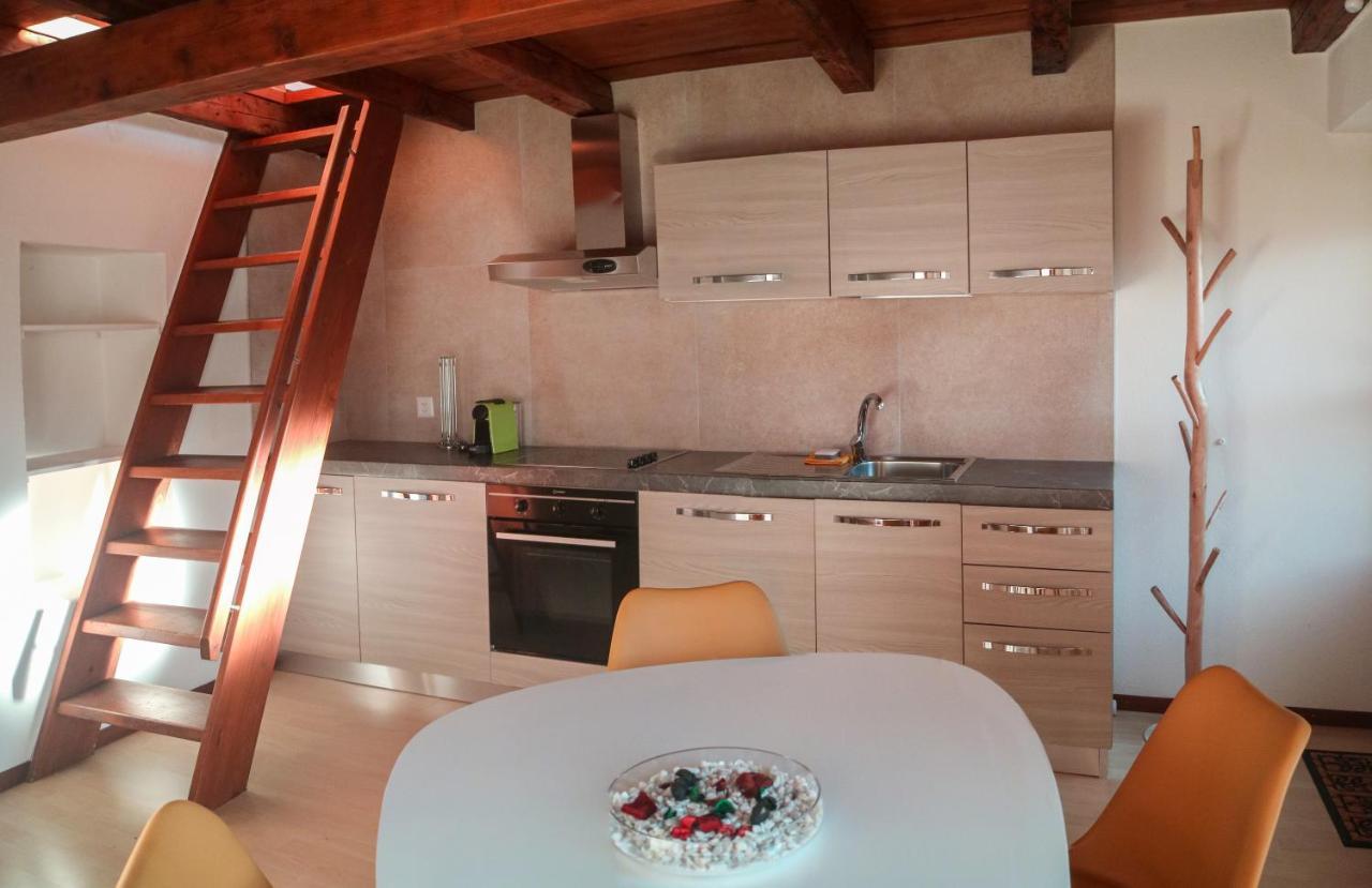 Cadenazzo Wisteria House - Holiday Apartment מראה חיצוני תמונה