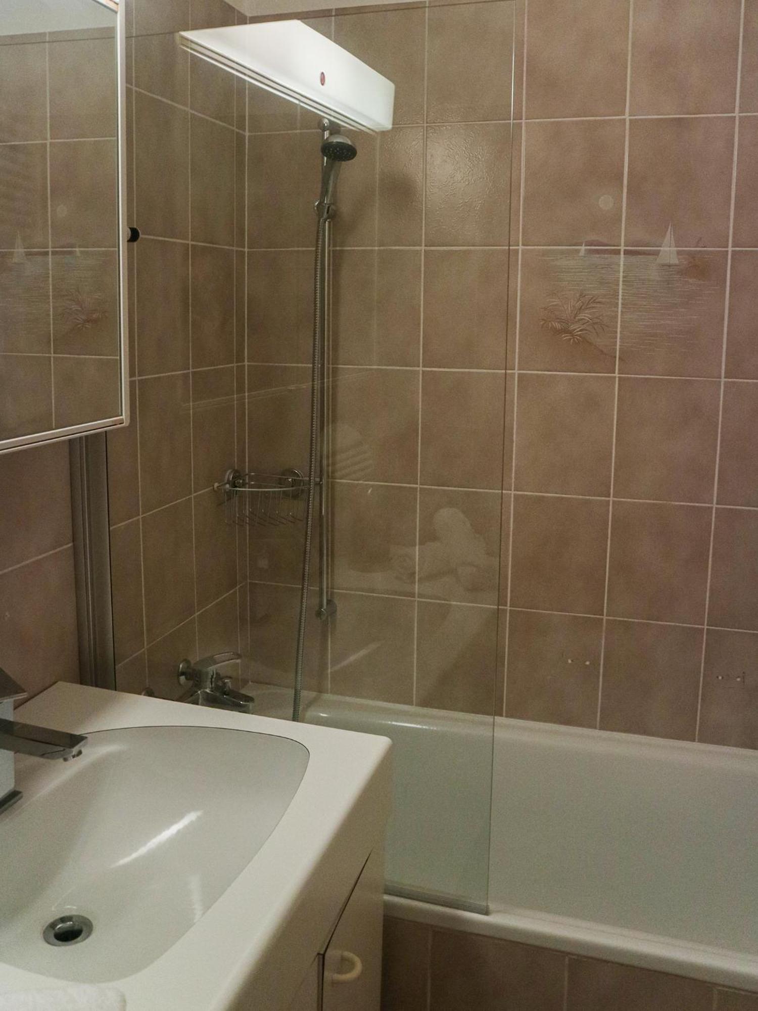 Cadenazzo Wisteria House - Holiday Apartment מראה חיצוני תמונה